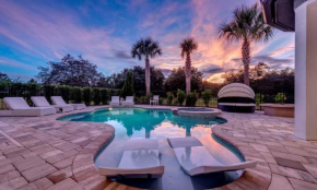 Luxury Villa on Reunion Resort and Spa with a Private Pool, Orlando Villa 4614